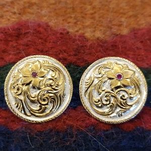 Montana Silversmiths Round Earrings w/Ruby